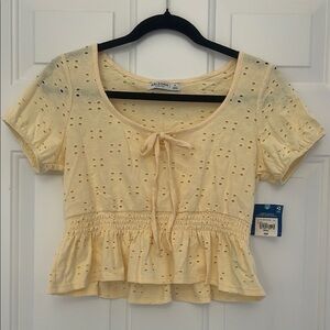 Arizona Jean Co Women's Pale Yellow Eyelet Flare Top Size S